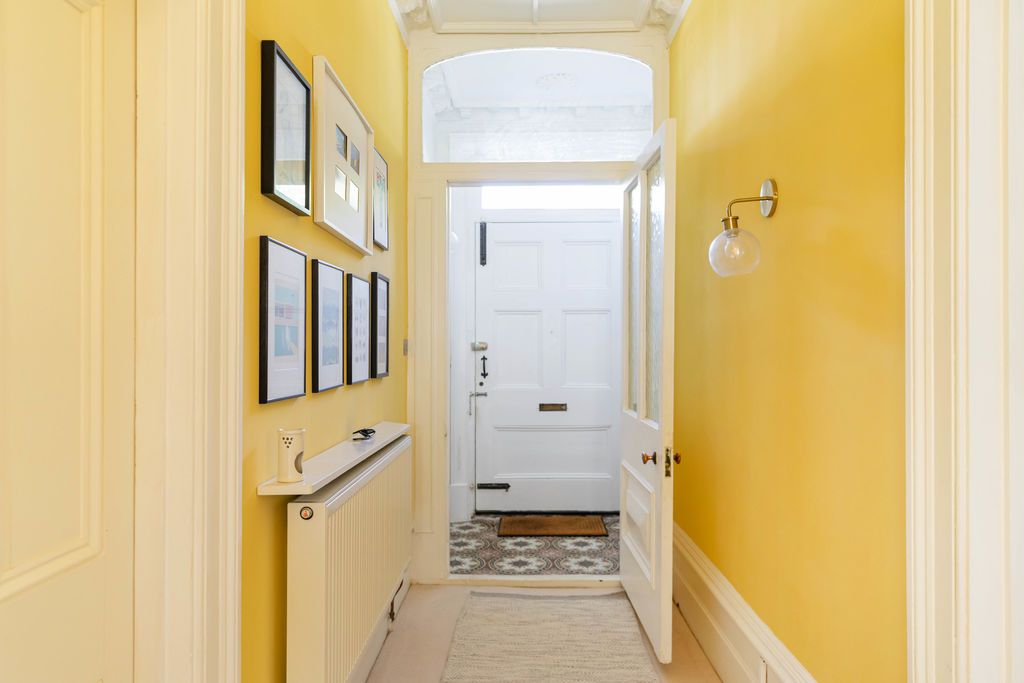 Additional image 8 of 2 bed flat for saleBirdhurst Rise, South Croydon CR2