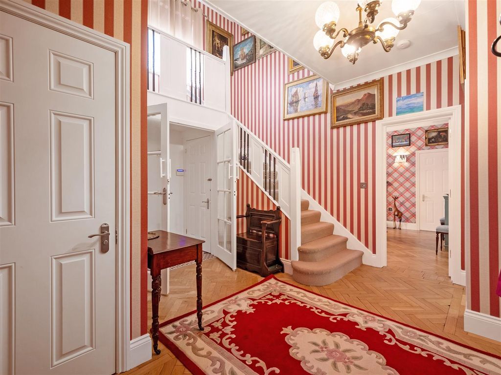 Additional image 5 of 6 bed detached house for saleOnslow Gardens, South Croydon CR2