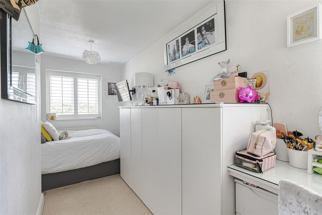 Additional image 17 of 4 bed detached house for saleMartin Road, Dartford DA2