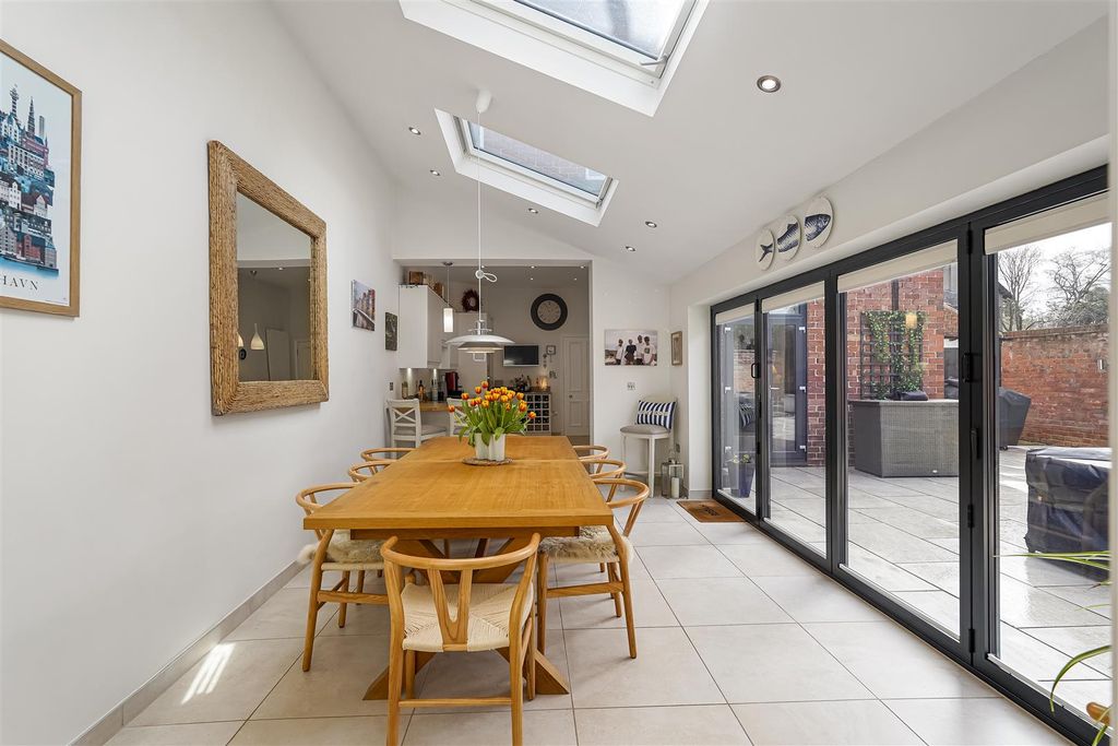 Additional image 10 of 6 bed town house for saleUplands Road, Darlington DL3