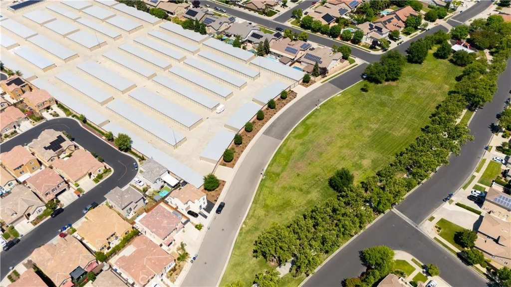 2459 Lombard Ln, Clovis, CA 93619