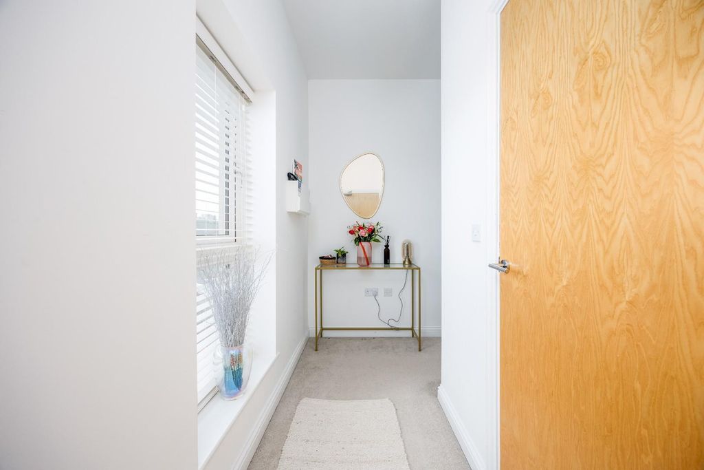 Additional image 7 of 2 bed flat for saleBailey Place, Crowborough TN6