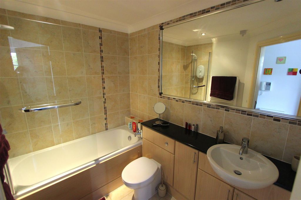 Additional image 10 of 2 bed flat for saleNorthumberland Street, Darlington DL3