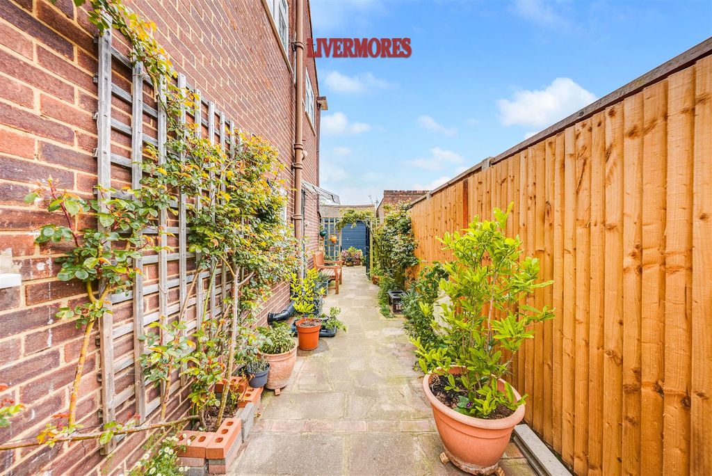 Additional image 26 of 3 bed semi-detached house for saleTredegar Road, Dartford DA2