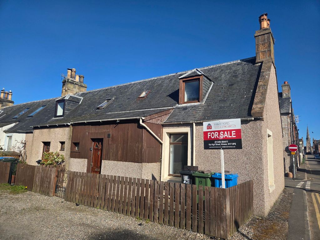 2 bed end terrace house for saleFerry Row, Invergordon IV18