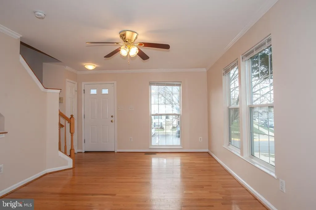 6380 Michael Robert Drive, Springfield, VA 22150 photo 4