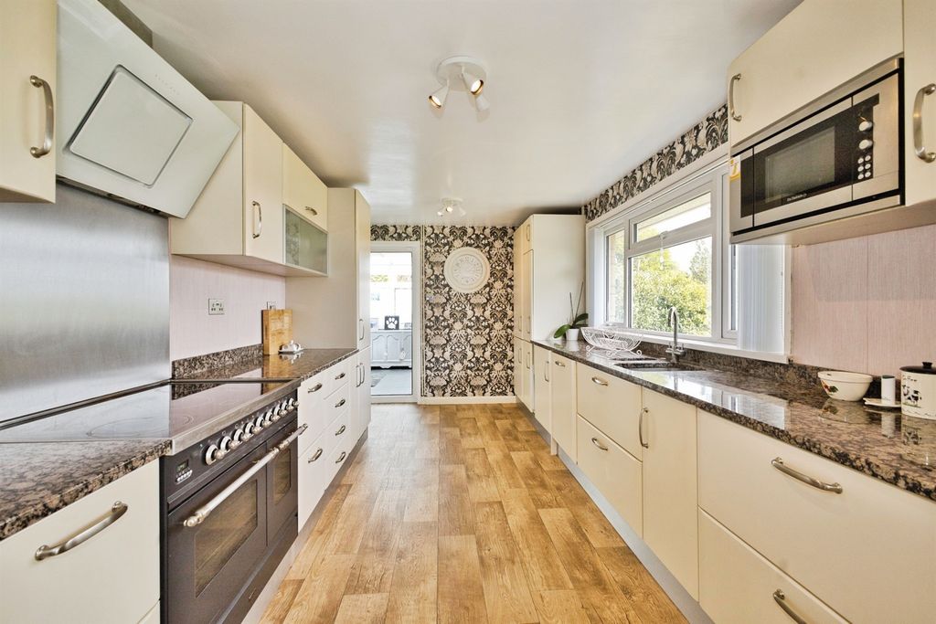 Additional image 2 of 3 bed detached bungalow for saleBakers Dozen, Wayford, Crewkerne TA18