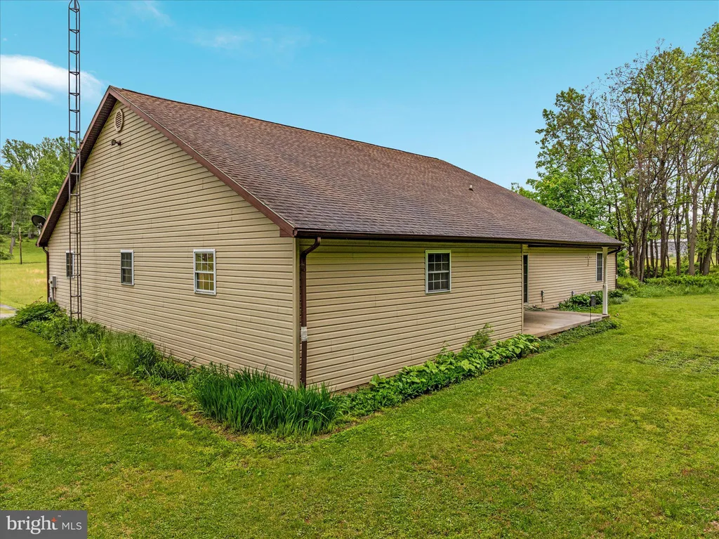 205 Clyde Borum Road, Inwood, WV 25428