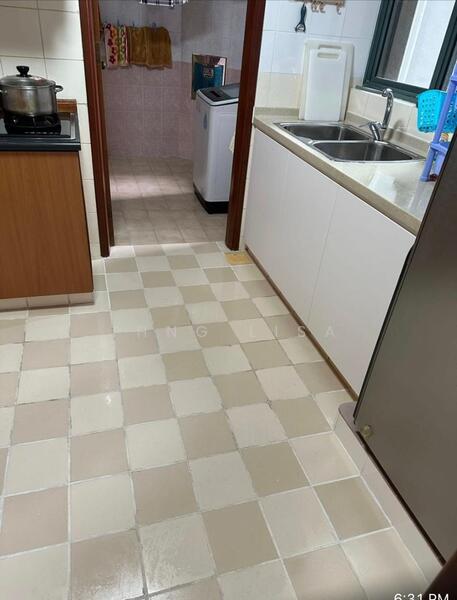 8 Boon Lay Drive photo 5