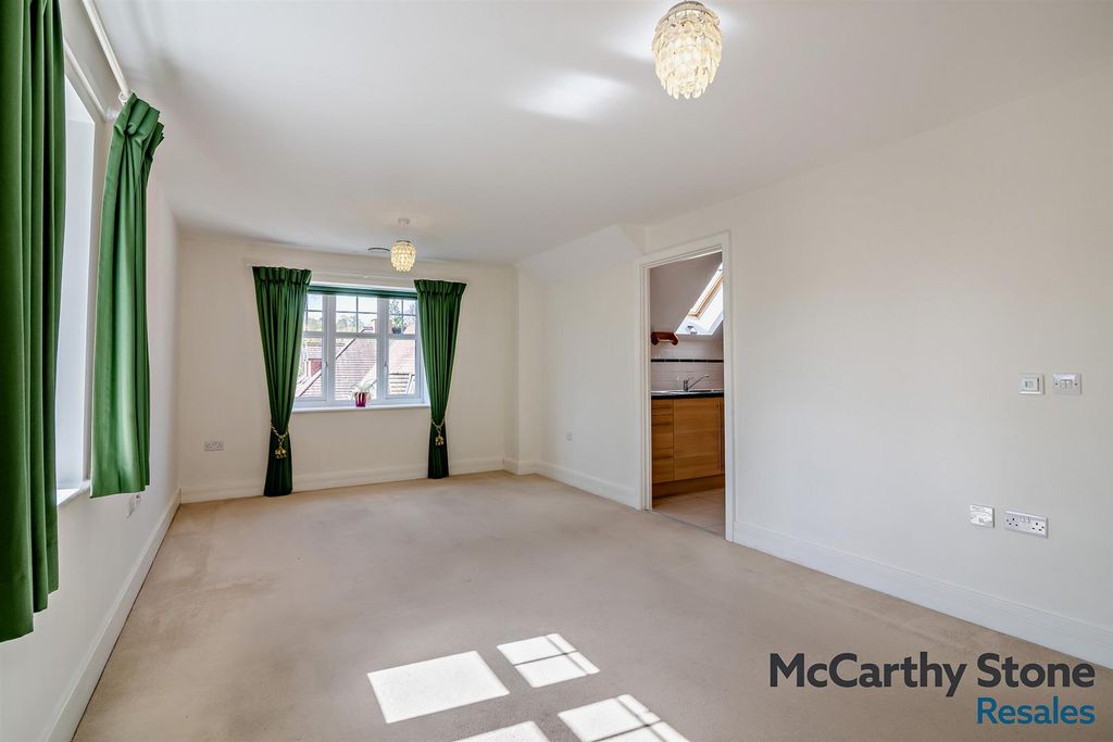 Additional image 15 of 1 bed flat for saleHolmes Place, Crowborough Hill, Crowborough TN6