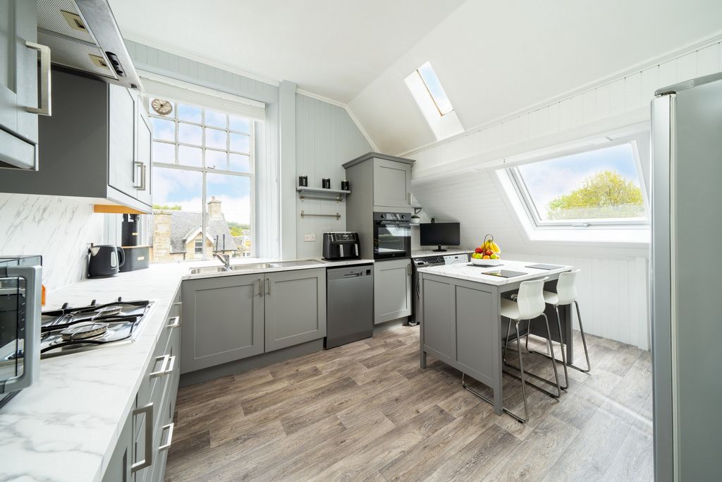 Additional image 6 of 3 bed flat for saleWest Park Road, Cupar KY15