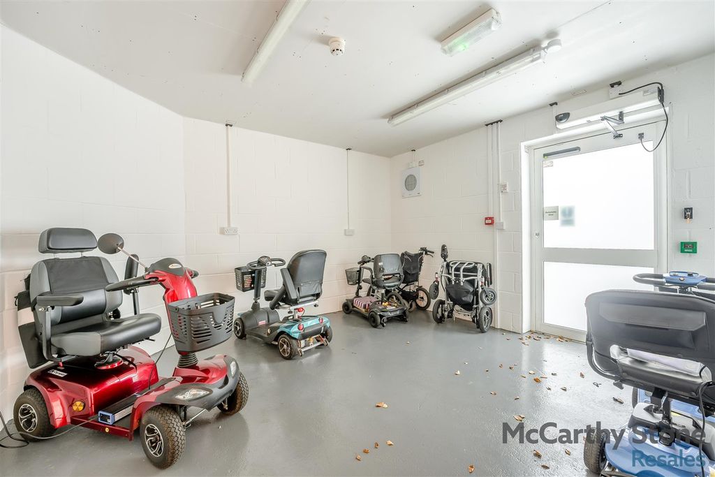 Additional image 24 of 2 bed flat for saleHolmes Place, Crowborough TN6