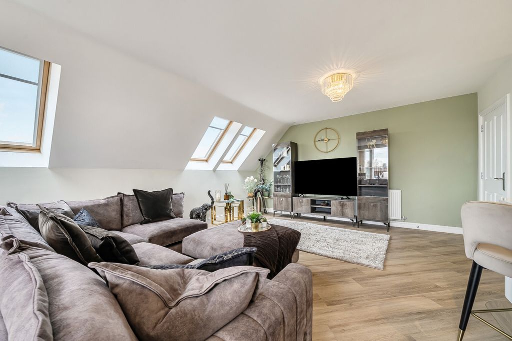 Additional image 22 of 3 bed flat for saleJepson Drive, Stone, Dartford DA2