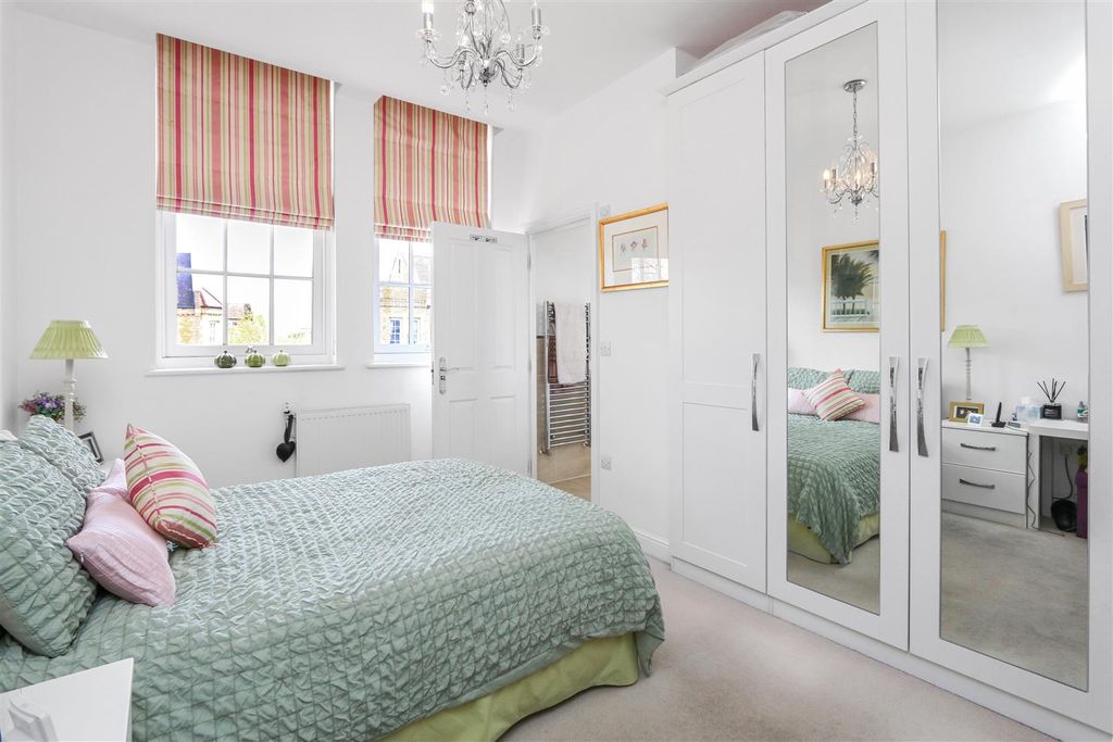 Additional image 20 of 3 bed flat for saleChapel Drive, Dartford DA2