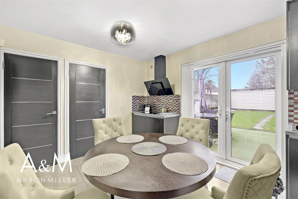 Additional image 8 of 3 bed property for saleMarsh Green Road, Dagenham RM10