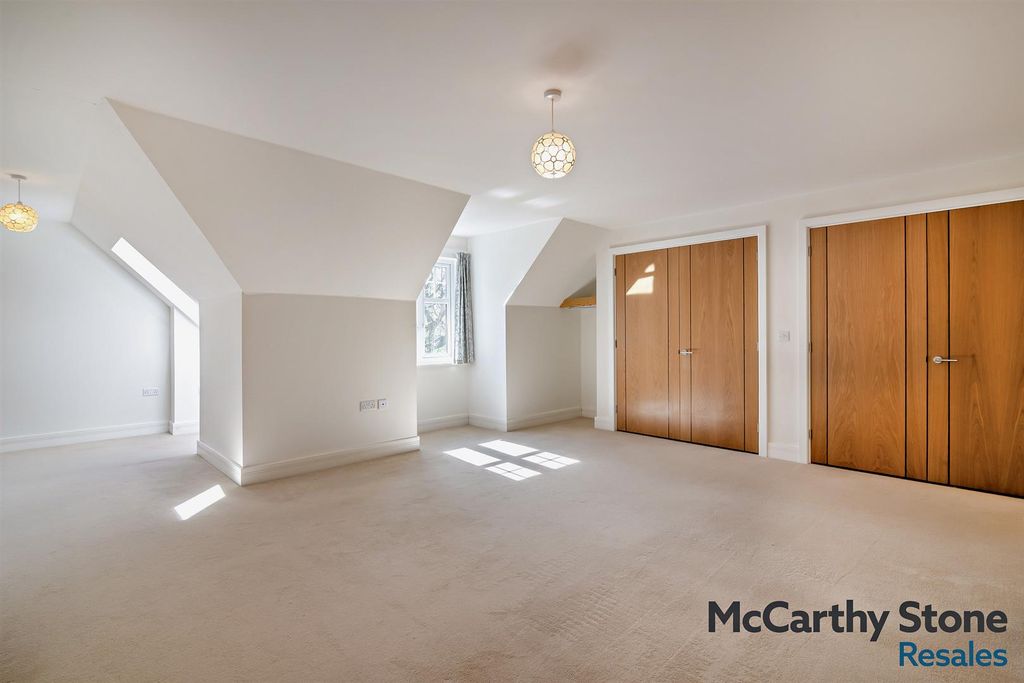 Additional image 8 of 1 bed flat for saleHolmes Place, Crowborough Hill, Crowborough TN6