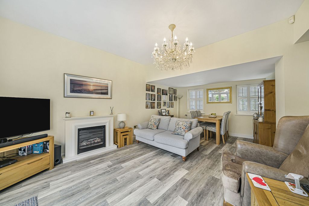 Additional image 2 of 2 bed flat for saleBunstone Hall, Chapel Drive, Dartford DA2