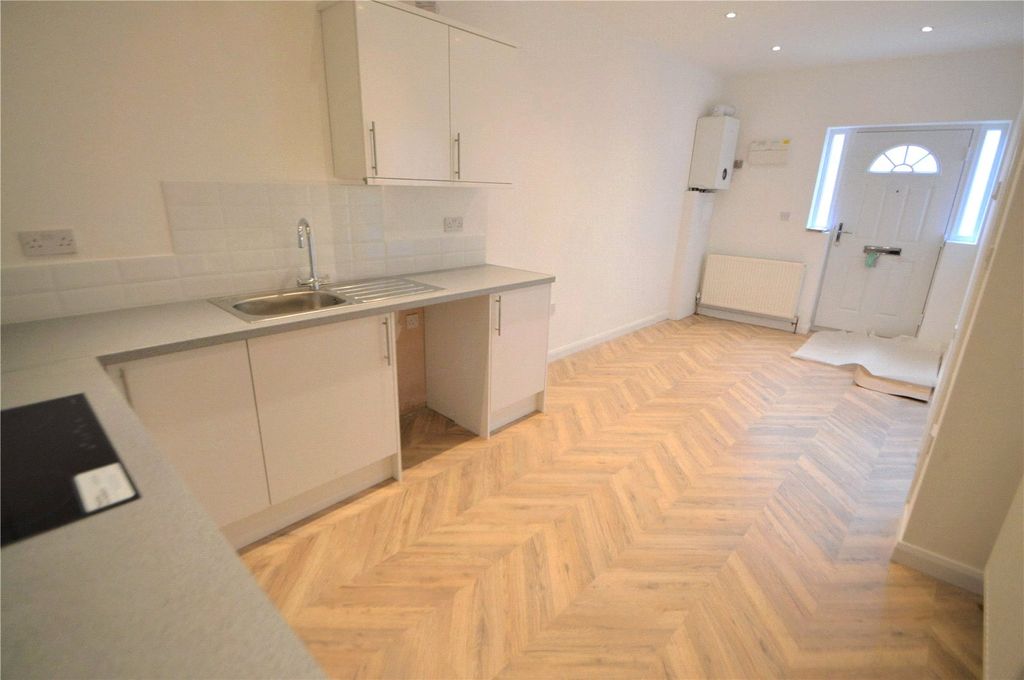 Additional image 7 of 6 bed flat for saleBrighton Road, South Croydon CR2