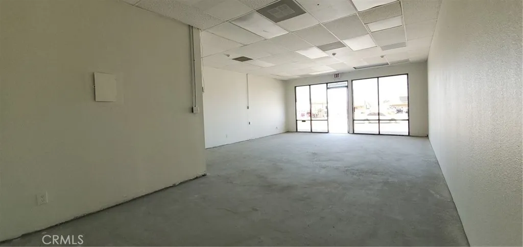 14895 Bear Valley Rd Unit B, Hesperia, CA 92345 photo 3
