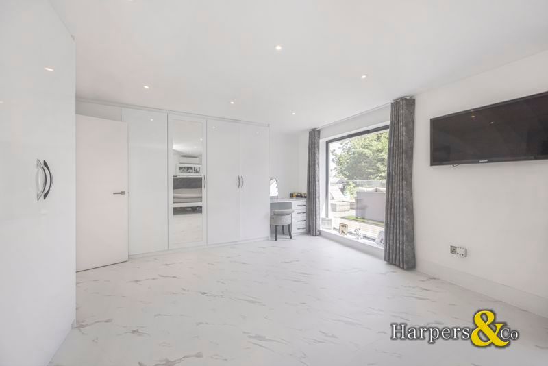Additional image 27 of 5 bed detached house for saleOakfield Lane, Dartford DA2