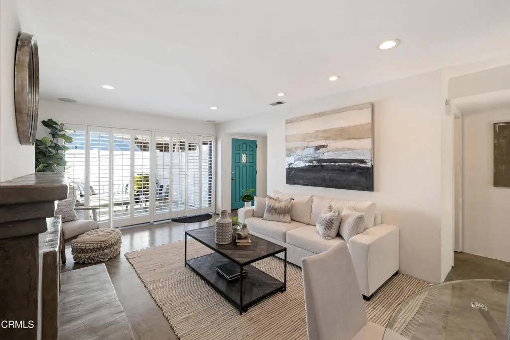 1140 Manhattan Beach Boulevard Unit D, Manhattan Beach, CA 90266 photo 3