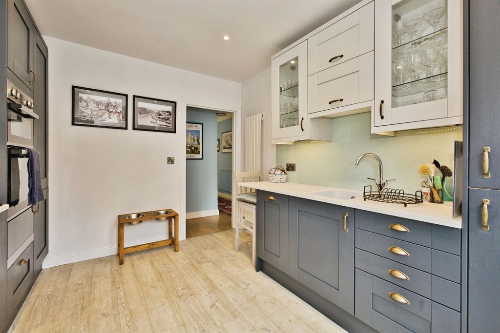 Additional image 24 of 5 bed terraced house for saleOak Drive, Crewkerne TA18