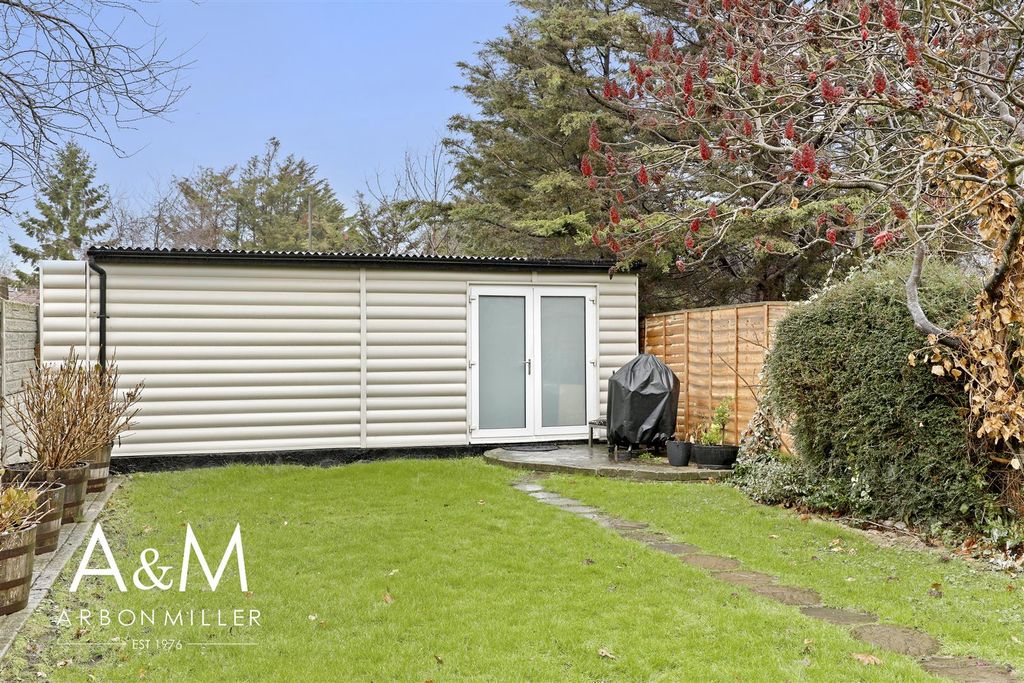 Additional image 21 of 3 bed property for saleMarsh Green Road, Dagenham RM10