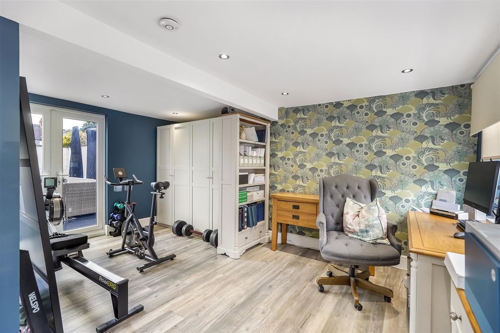 Additional image 32 of 5 bed detached house for salePierremont Gardens, Darlington DL3