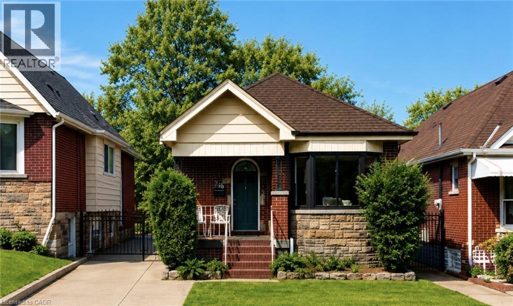 278 HUXLEY Avenue S