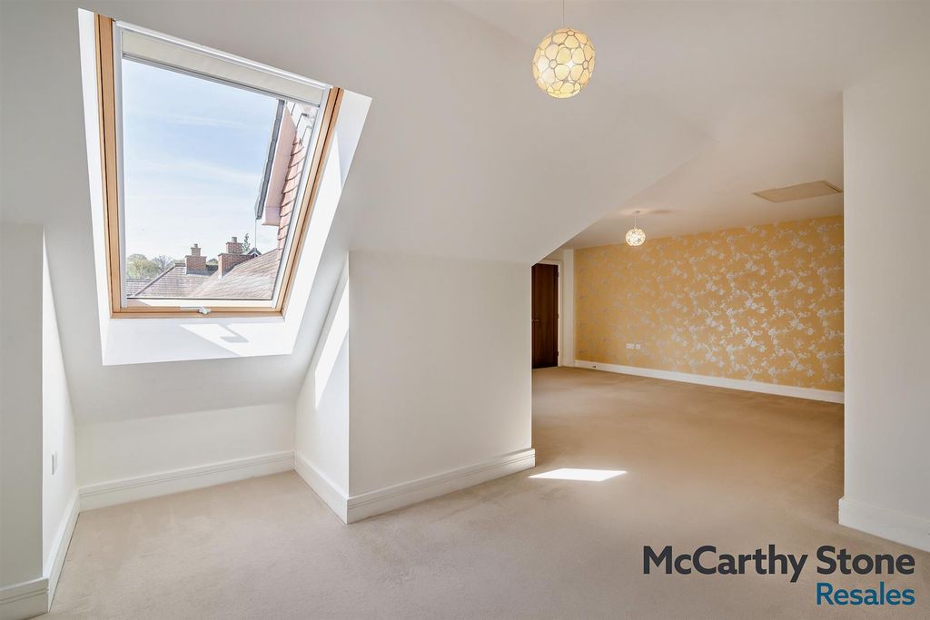 Additional image 5 of 1 bed flat for saleHolmes Place, Crowborough Hill, Crowborough TN6