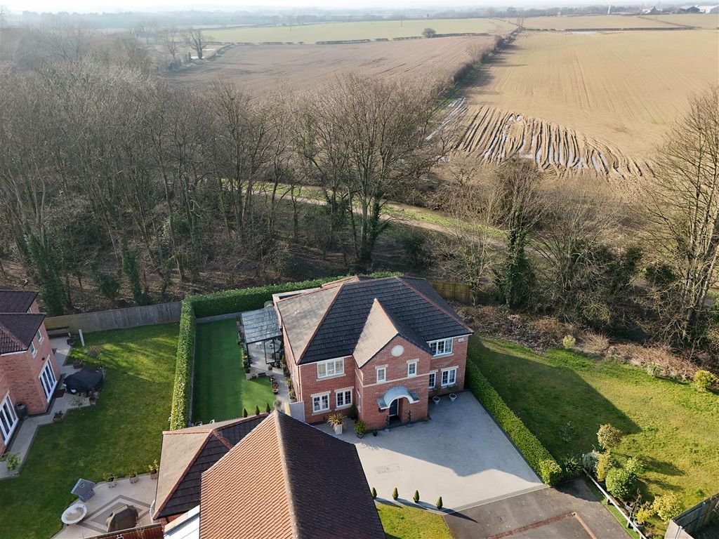Additional image 4 of 4 bed detached house for saleHighgrove Close, Darlington DL3
