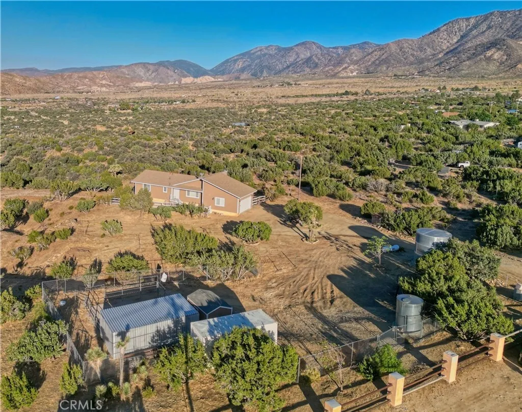 29422 125th St E, Pearblossom, CA 93553