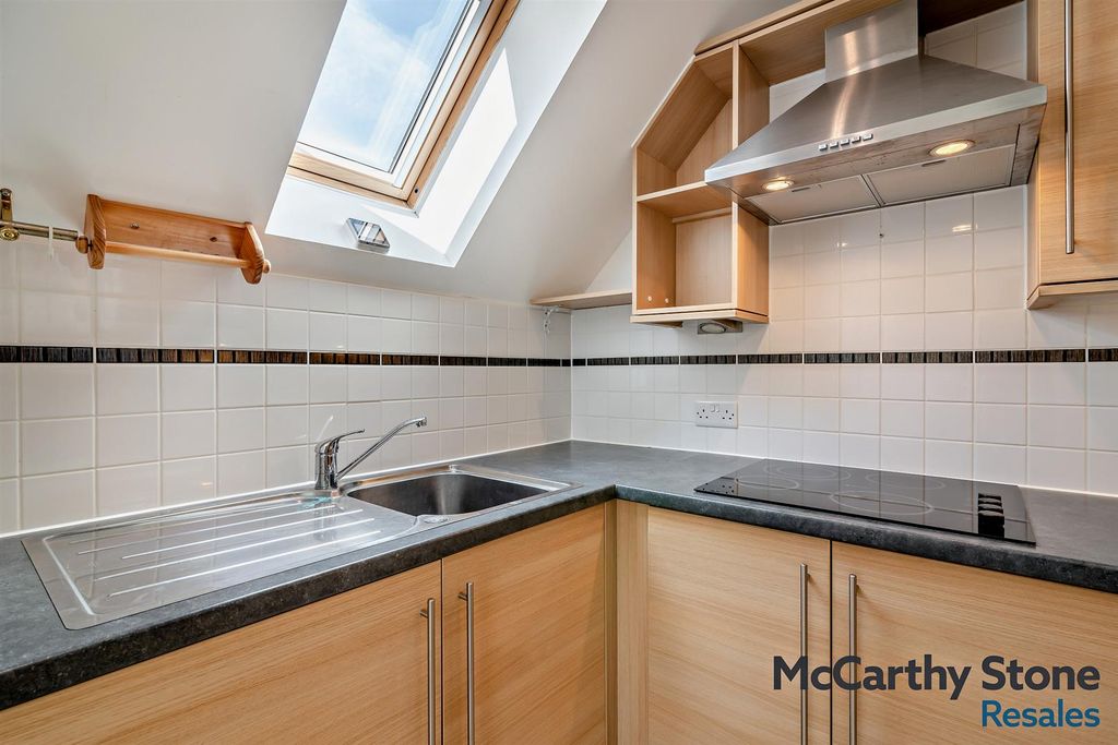 Additional image 21 of 1 bed flat for saleHolmes Place, Crowborough Hill, Crowborough TN6