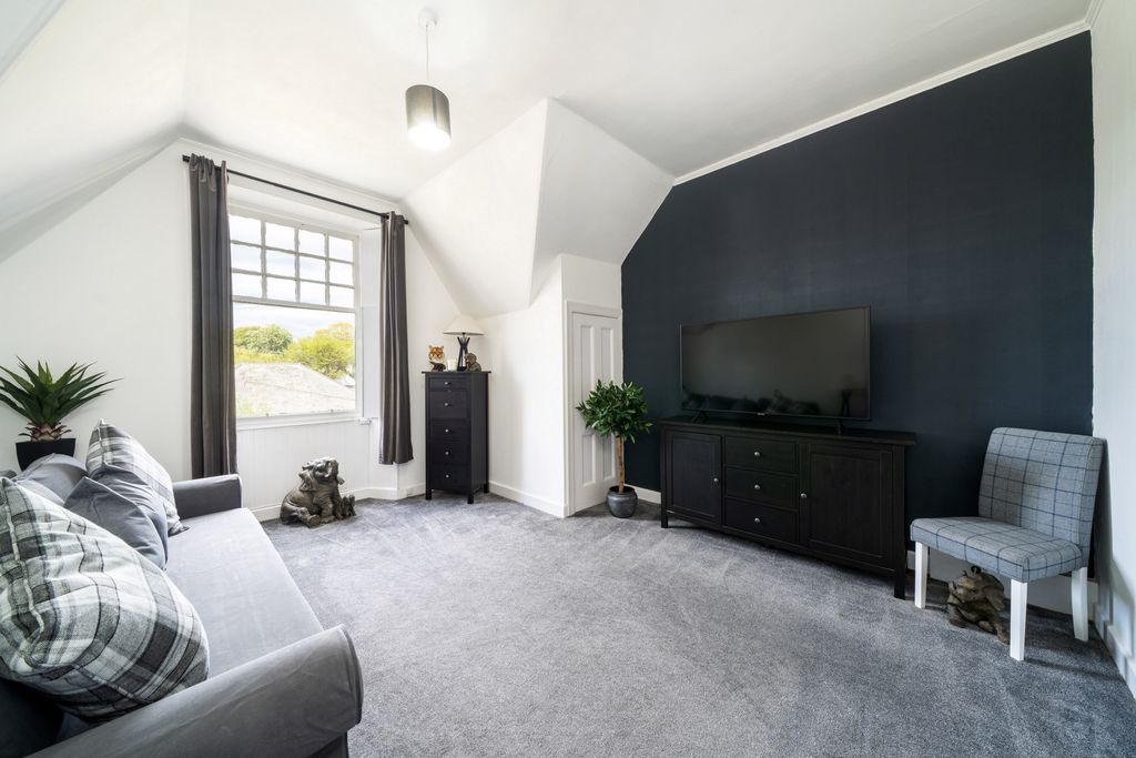 Additional image 4 of 3 bed flat for saleWest Park Road, Cupar KY15