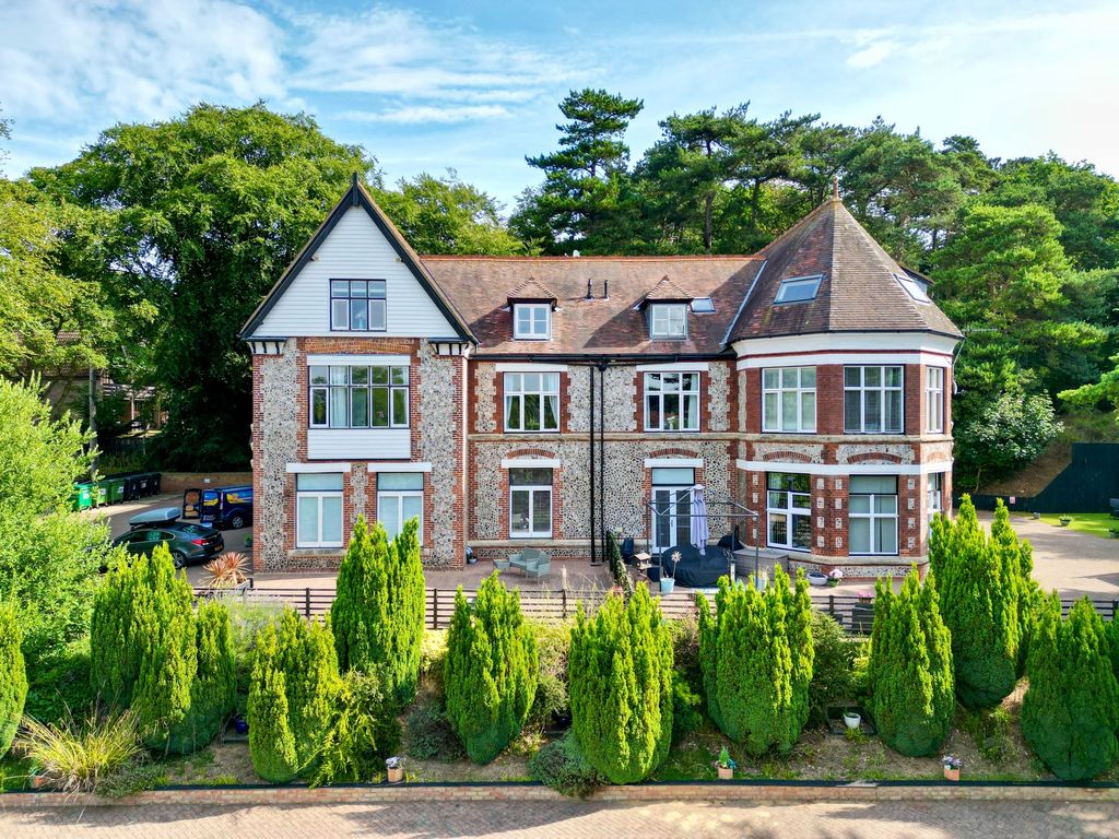 2 bed flat for saleOverstrand Road, Cromer NR27