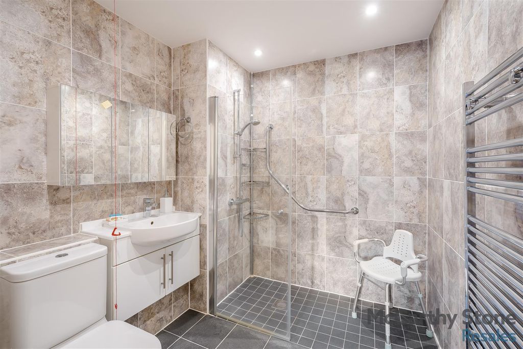 Additional image 9 of 2 bed flat for saleHolmes Place, Crowborough TN6