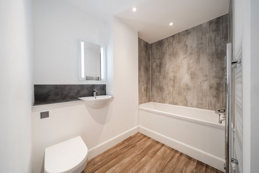 Additional image 14 of 2 bed flat for saleWest Port, Cupar KY15
