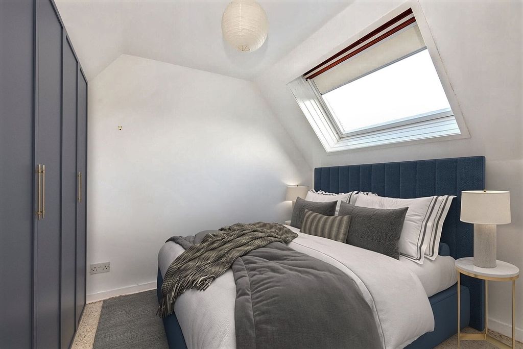 Additional image 3 of 4 bed detached house for saleMid Street, Kettlebridge, Cupar KY15