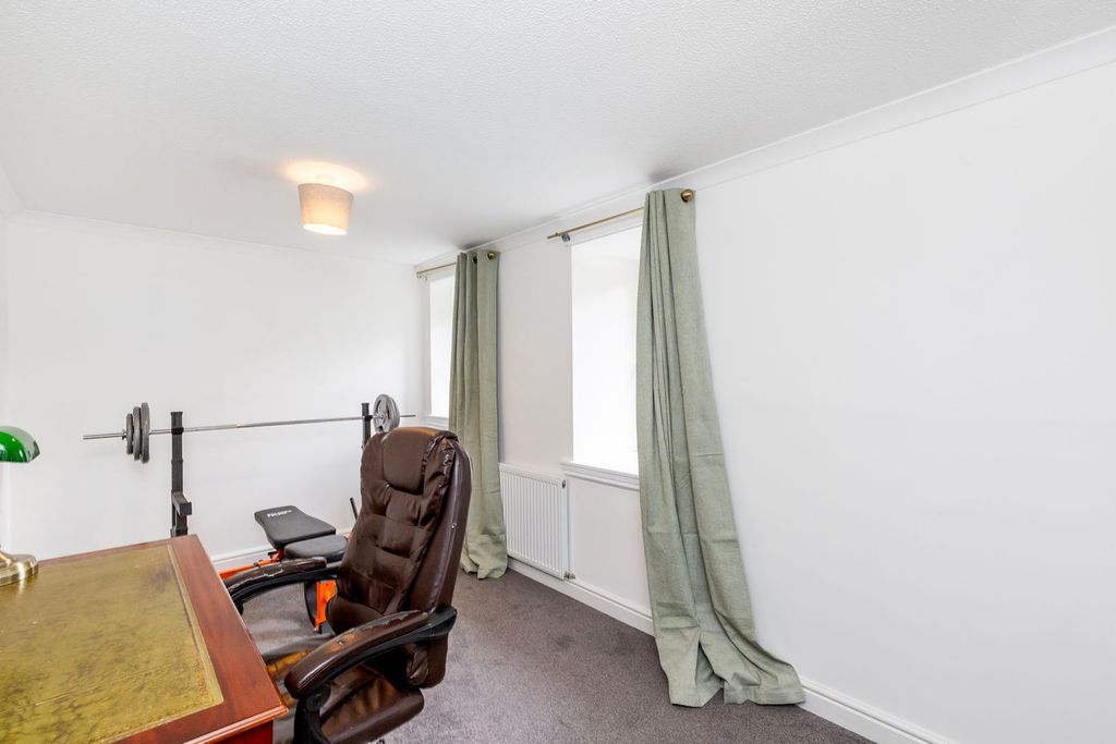 Additional image 5 of 2 bed flat for saleRailway Place, Cupar KY15