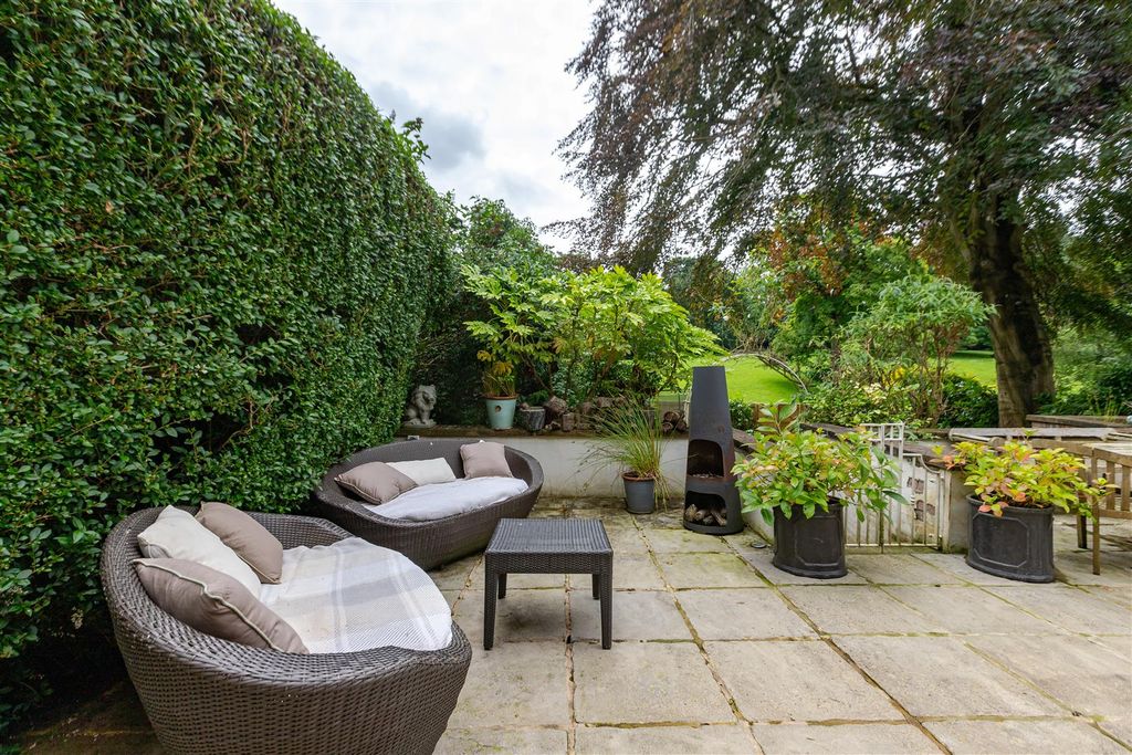 Additional image 25 of 6 bed property for saleConiscliffe Road, Darlington DL3