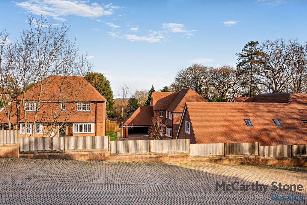 Additional image 22 of 1 bed flat for saleHolmes Place, Crowborough TN6