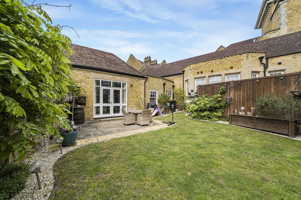 Additional image 15 of 2 bed flat for saleBunstone Hall, Chapel Drive, Dartford DA2