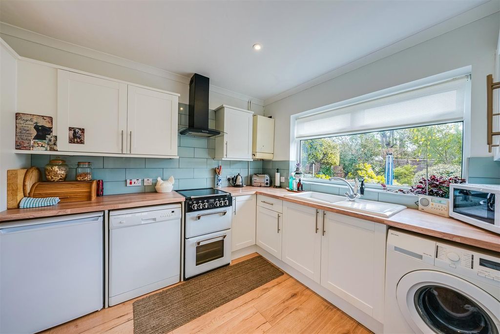 Additional image 3 of 3 bed semi-detached house for saleTredegar Road, Dartford DA2