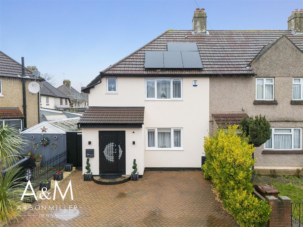 Additional image 26 of 3 bed property for saleMarsh Green Road, Dagenham RM10