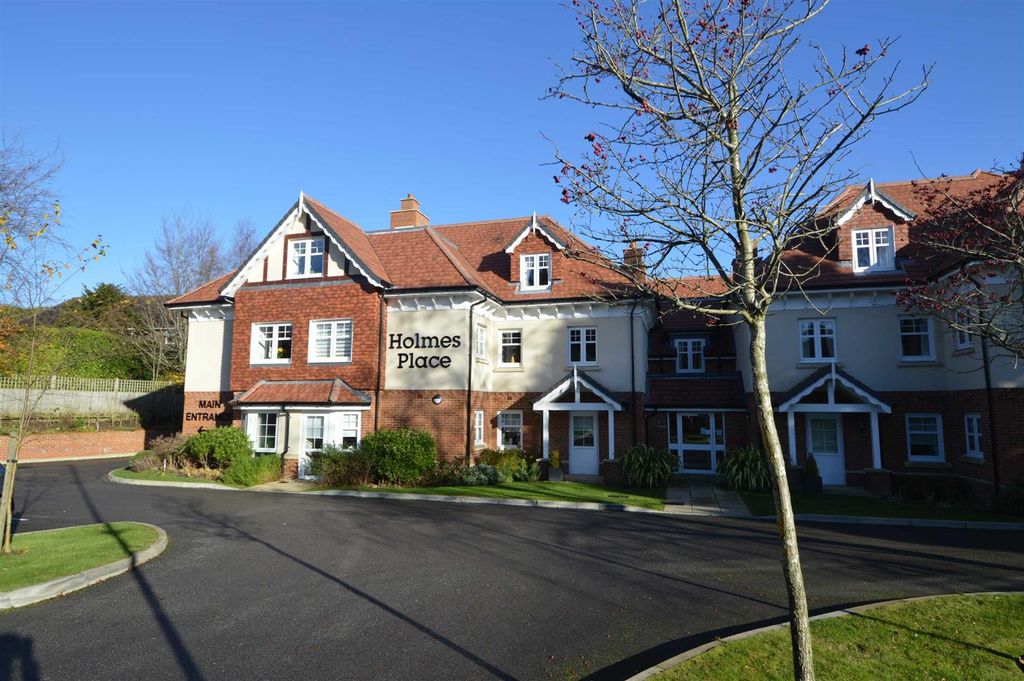 Additional image 14 of 2 bed flat for saleHolmes Place, Crowborough Hill, Crowborough TN6