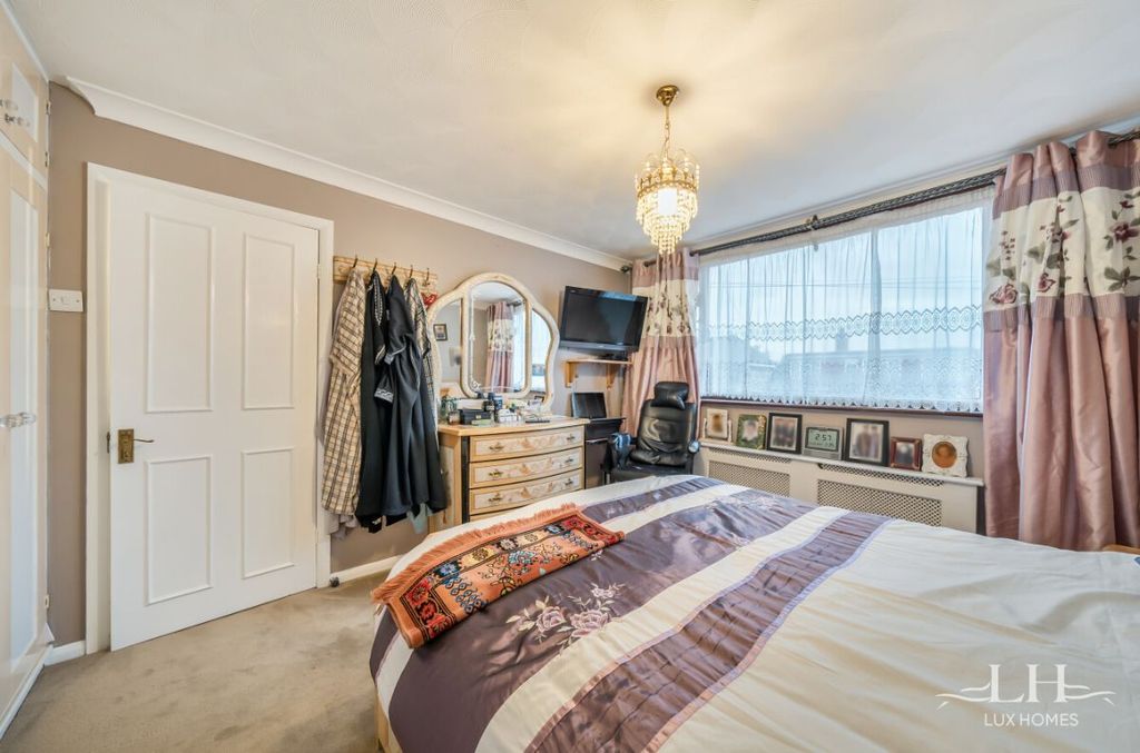 Additional image 15 of 3 bed detached house for saleAldborough Road, Dagenham RM10
