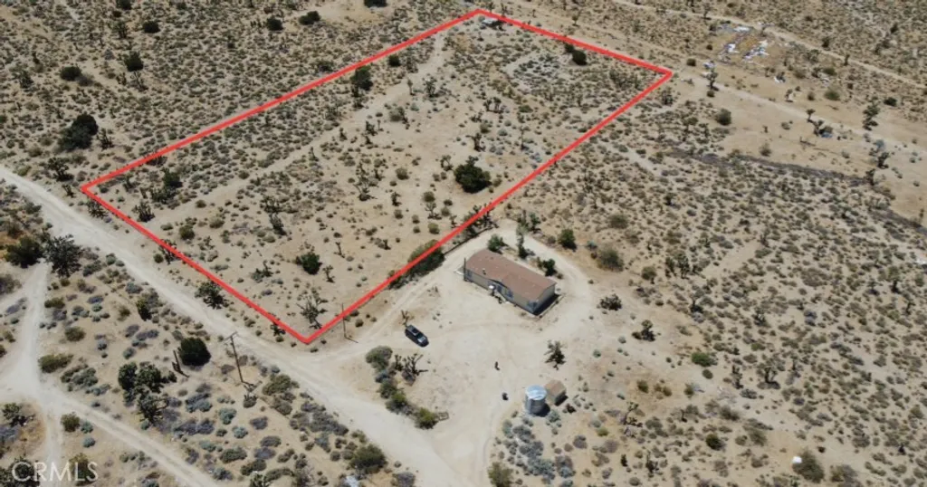 210 Avenue X, Llano, CA 93544 photo 2