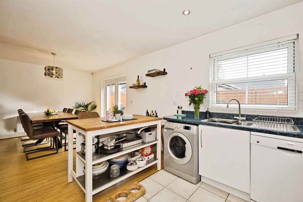 Additional image 14 of 5 bed detached house for saleOak Drive, Crewkerne TA18