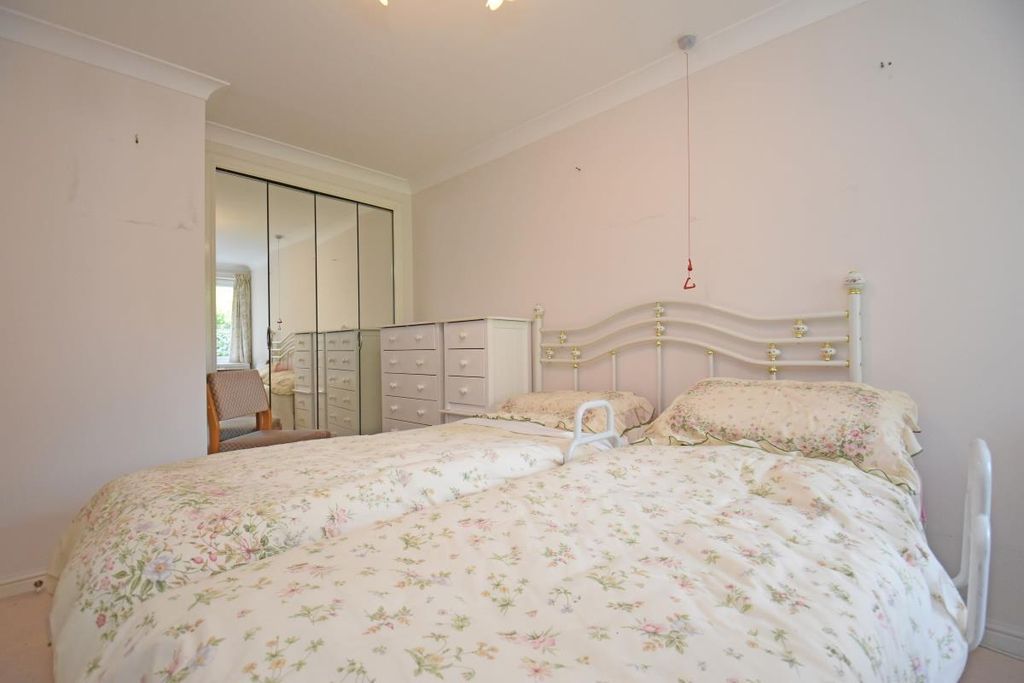 Additional image 9 of 1 bed flat for saleHigh Street, Cullompton EX15