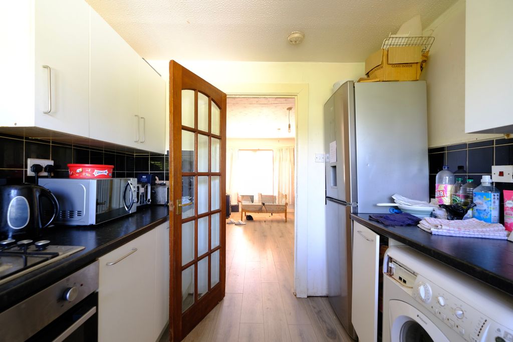 Additional image 5 of 1 bed flat for saleEdzell Row, Kilwinning KA13